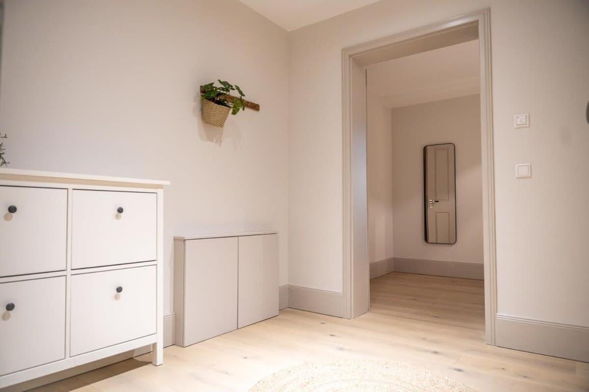 Spacious 3-Bedroom Apartment Near Eilbekpark Hamburg Exterior photo